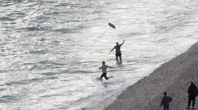 Antalya’da Yardım Çığlıkları Sahili Ayağa Kaldırdı